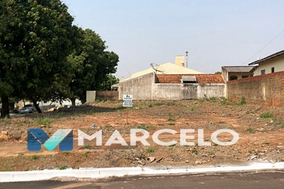 Terreno 320m Umuarama-PR 472