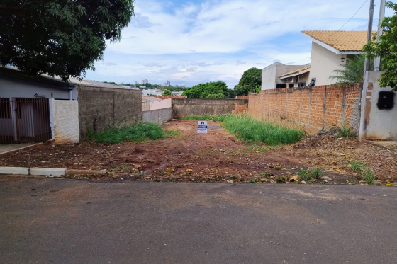 Terreno 330m Umuarama-PR 399